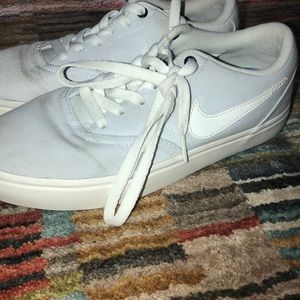 NIKE SB white shoes size 8